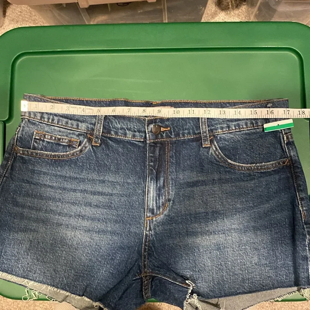 Joe’s Womans High Rise Jean Shorts- sz 31